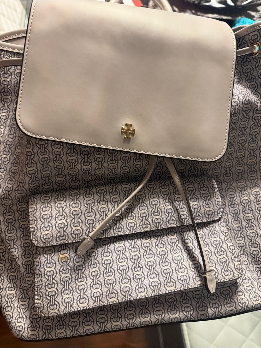 Tory Burch Cream Logo-Pattern Drawstring Backpack - Picture 2 of 4